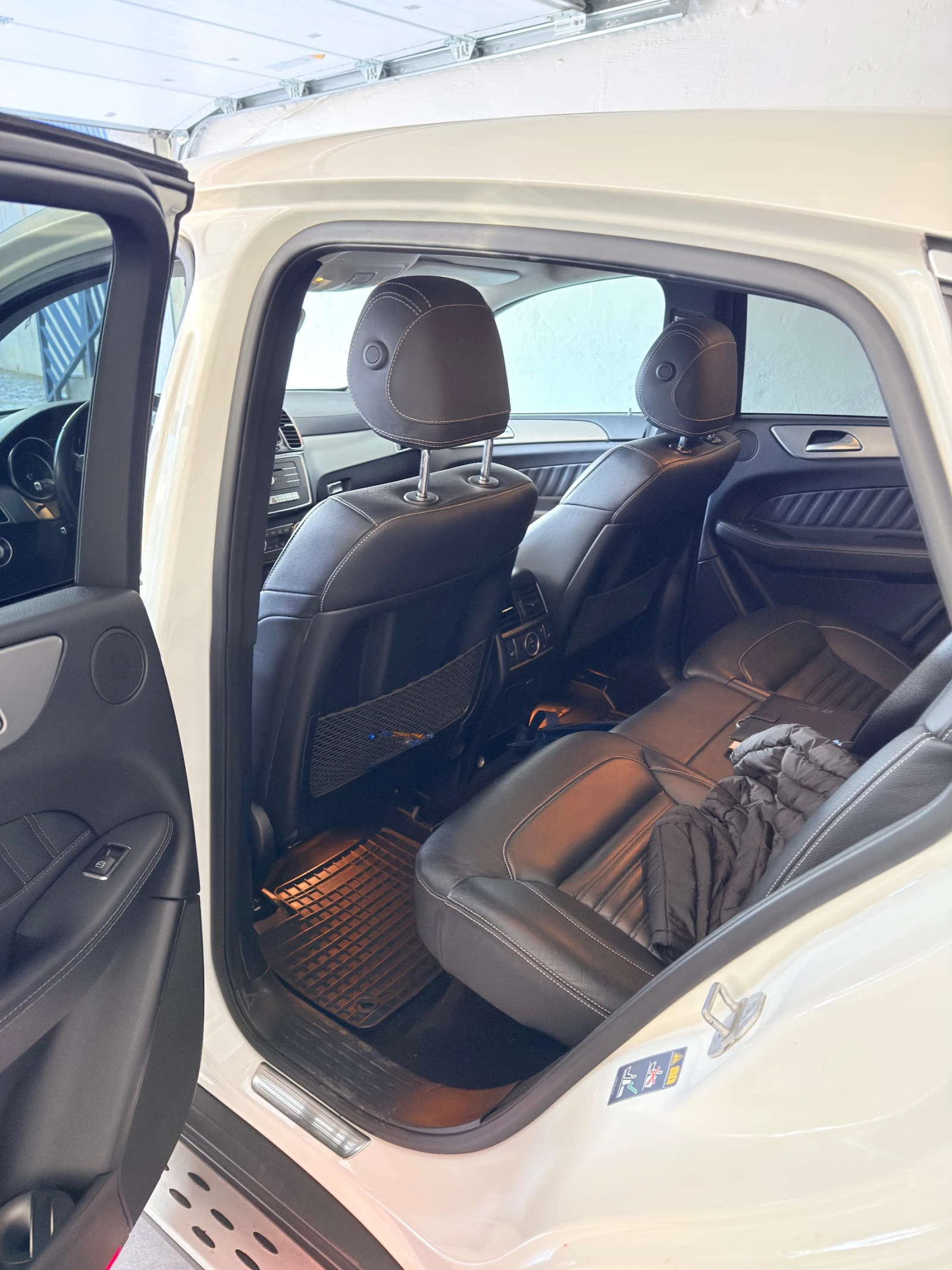 Mercedes-Benz GLE Купе, снимка 8 - Автомобили и джипове - 53875865