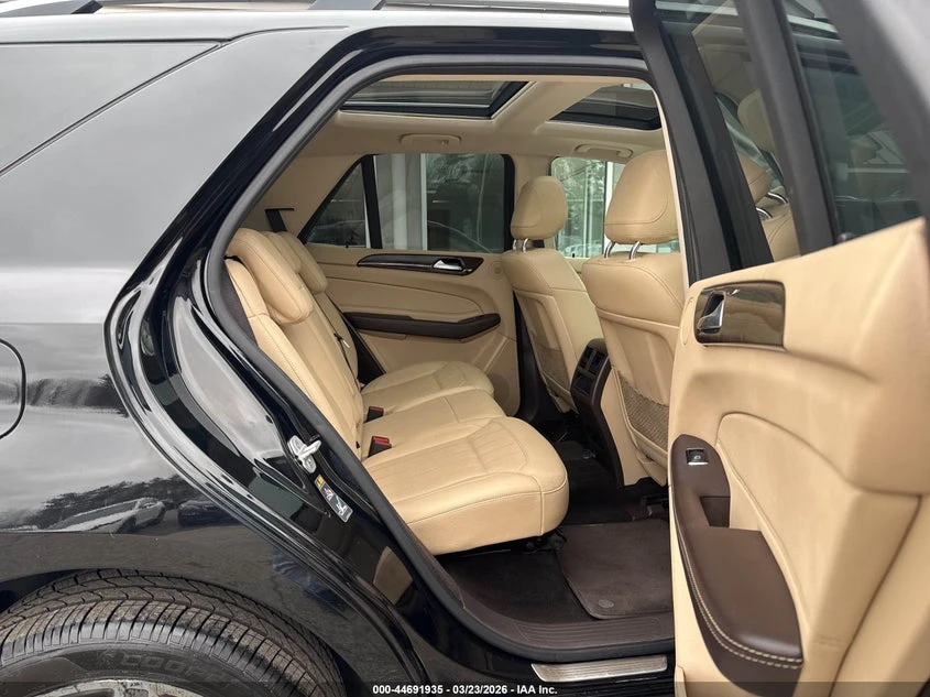 Mercedes-Benz GLE 350 3.5L V-6 DI, DOHC, VVT, 302HP All Wheel Drive, снимка 8 - Автомобили и джипове - 53972904