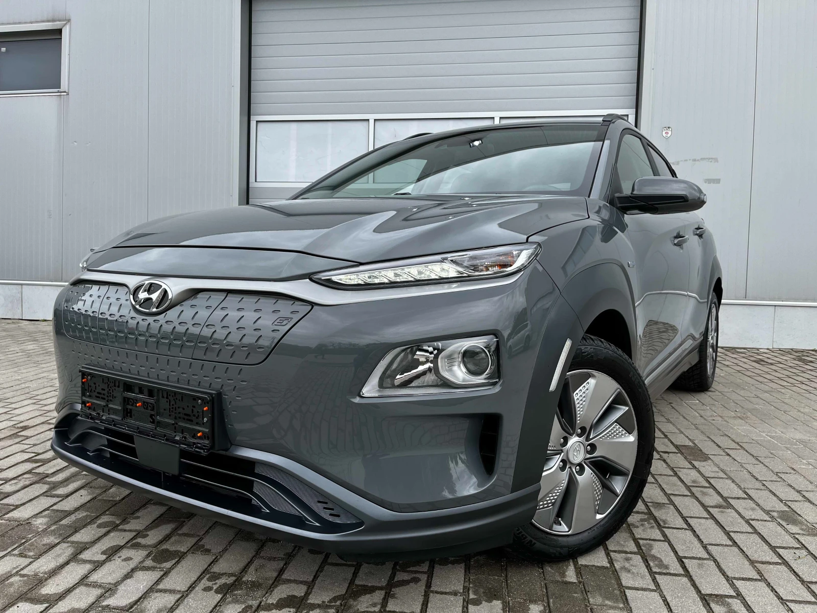 Hyundai Kona EV 39KW/h 49000km.SOH 95%, KAMERA, ГАРАНЦИЯ, СЕРВ., снимка 2 - Автомобили и джипове - 54581161