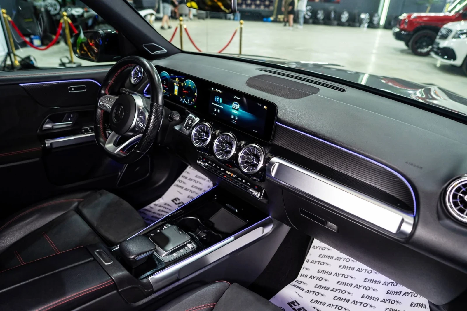 Mercedes-Benz GLB 220 D 4MATIC EDITION 1 7-МЕСТЕН LED BURM ЛИЗИНГ 100%, снимка 13 - Автомобили и джипове - 54724377