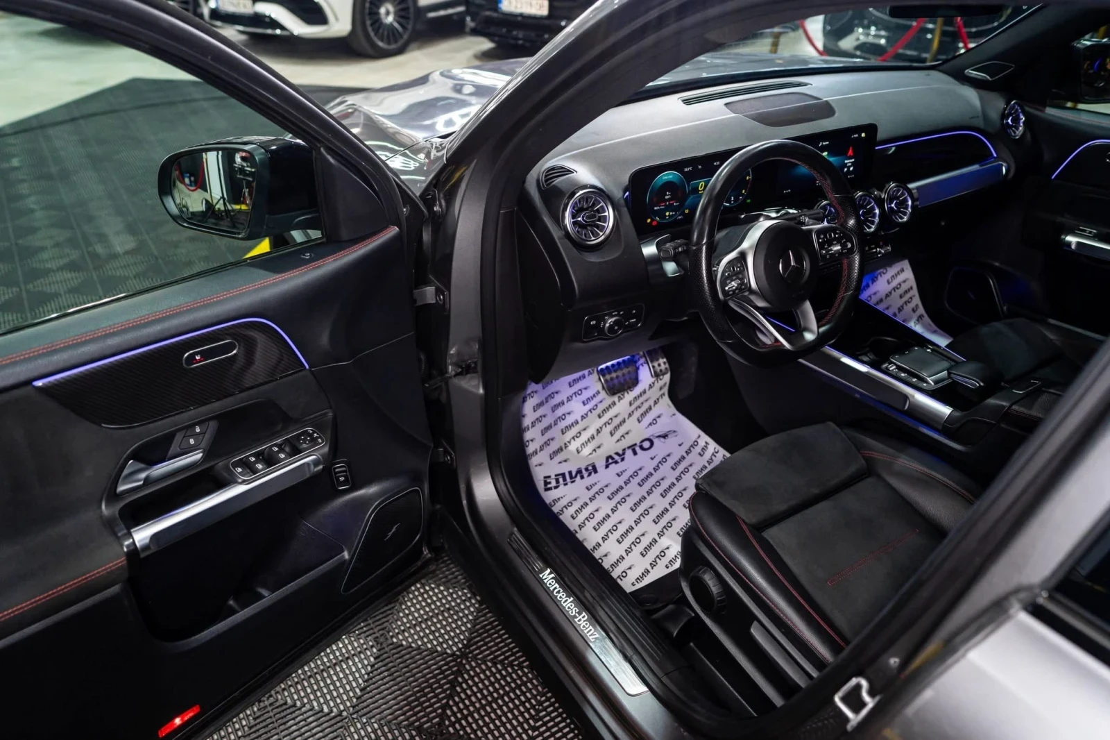 Mercedes-Benz GLB 220 D 4MATIC EDITION 1 7-МЕСТЕН LED BURM ЛИЗИНГ 100%, снимка 11 - Автомобили и джипове - 54724377