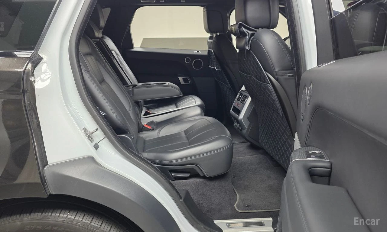 Land Rover Range Rover Sport 3.0* HSE* ОБДУХВАНЕ* ХЕДЪП* LANE* ASSIST* ПАНОРАМА, снимка 14 - Автомобили и джипове - 54820836