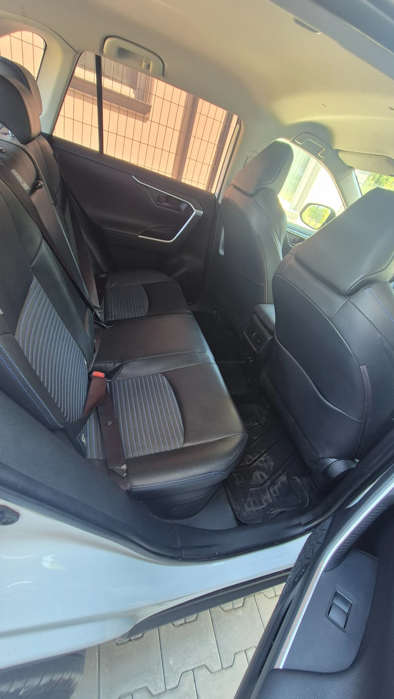 Toyota Rav4, снимка 12 - Автомобили и джипове - 55551969