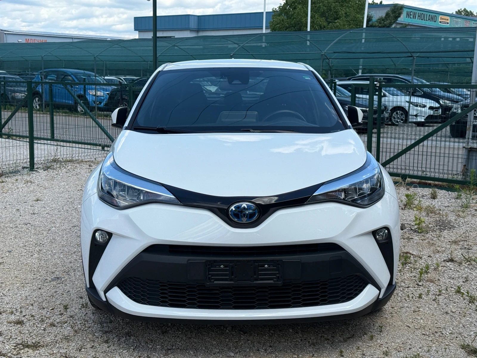 Toyota C-HR 1.8 Business Hybrid TOP!, снимка 2 - Автомобили и джипове - 55570128