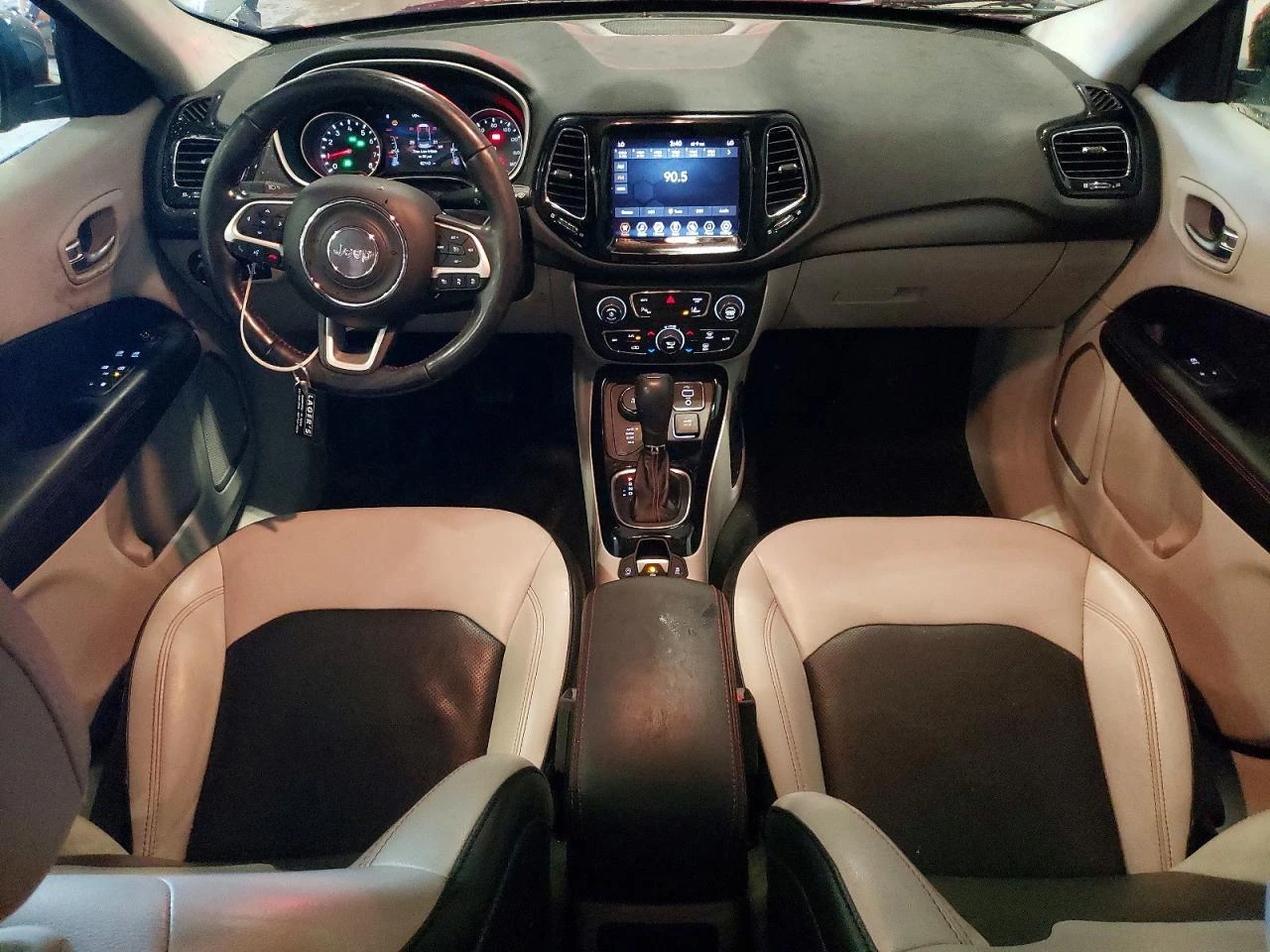 Jeep Compass 2.4l Limited, снимка 8 - Автомобили и джипове - 55891993