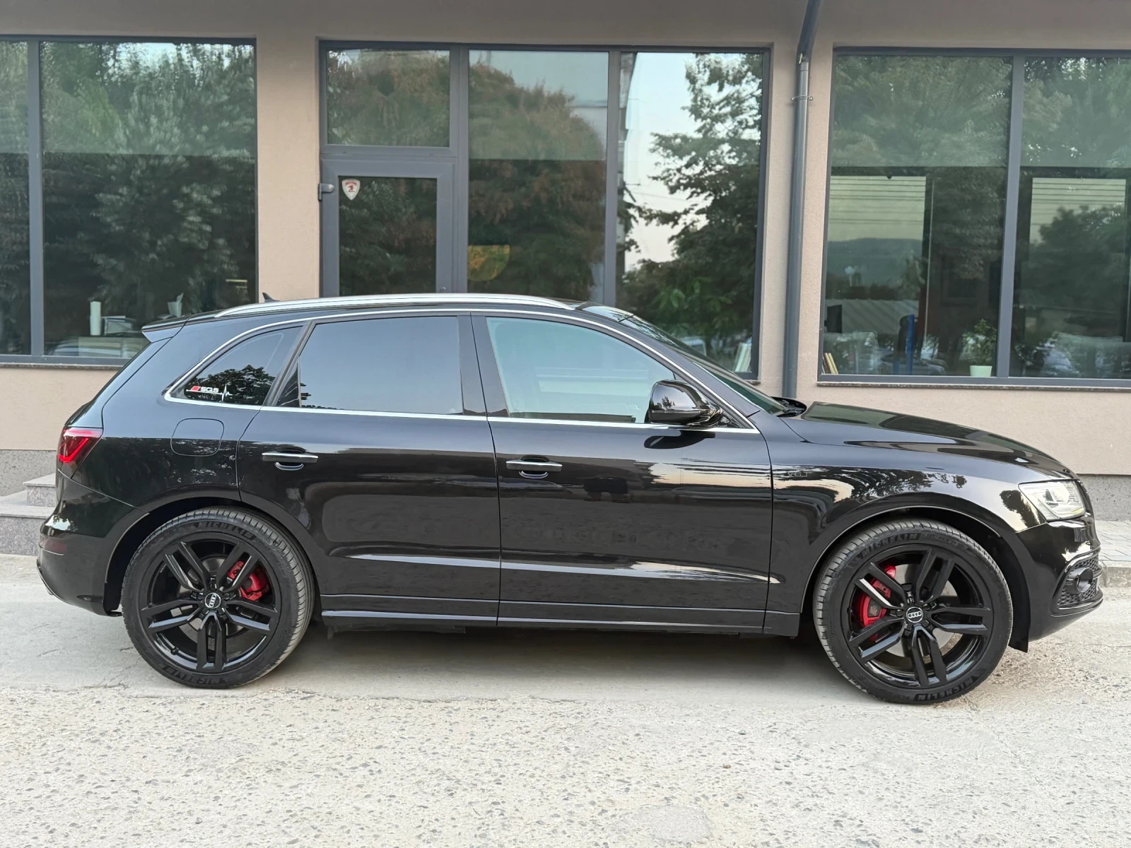 Audi SQ5 Пано/KEYLESS/21/BANG&OLUFSEN /ACC/КАТО НОВА/FULL, снимка 3 - Автомобили и джипове - 55957627