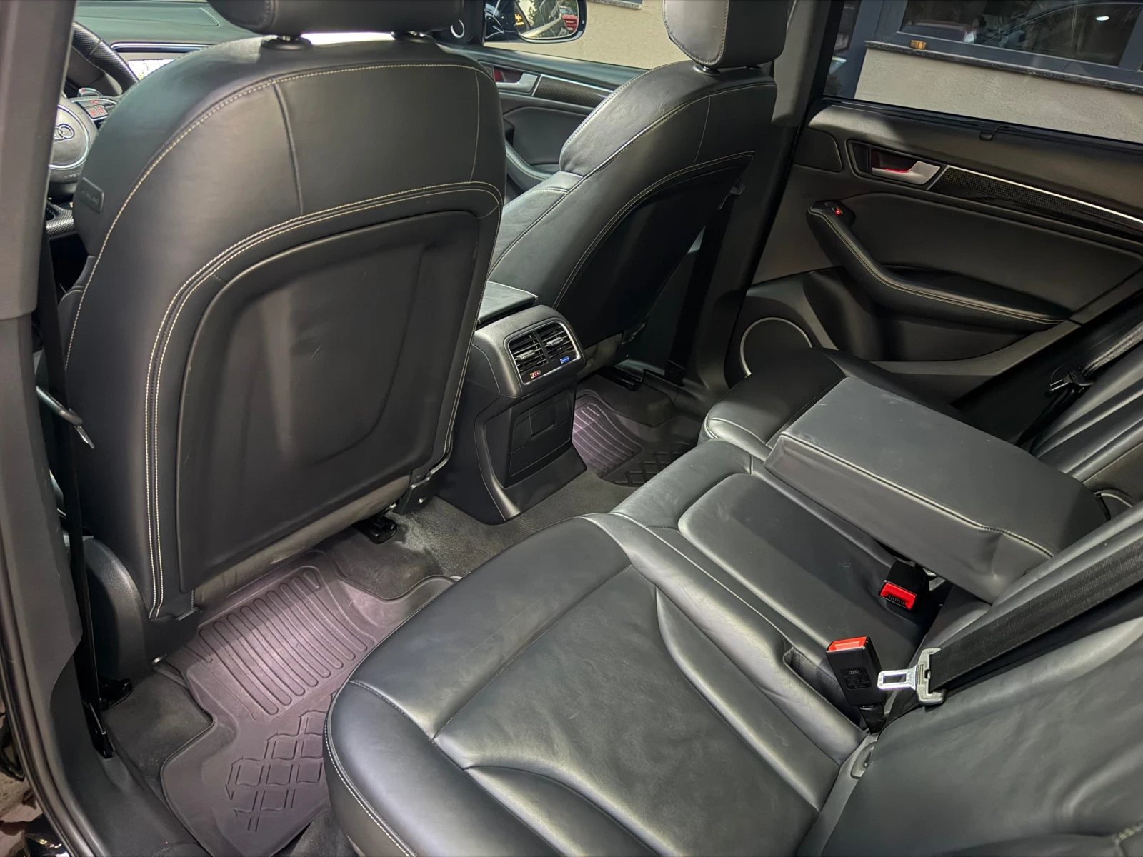 Audi SQ5 Пано/KEYLESS/21/BANG&OLUFSEN /ACC/КАТО НОВА/FULL, снимка 12 - Автомобили и джипове - 55957627