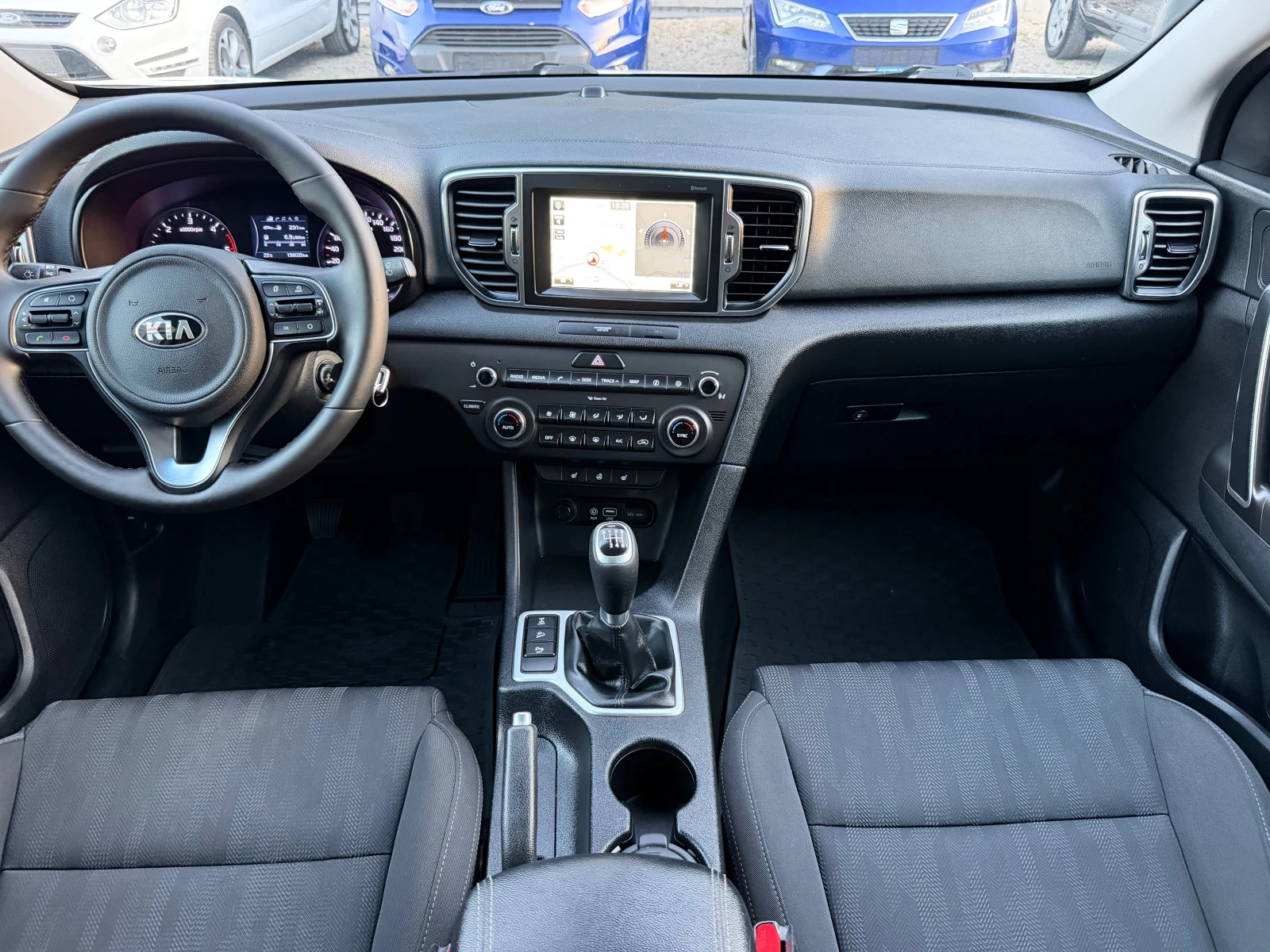 Kia Sportage 2.0CRDI* 4WD* NAVI* Led* TOP* 6speed, снимка 10 - Автомобили и джипове - 55993658
