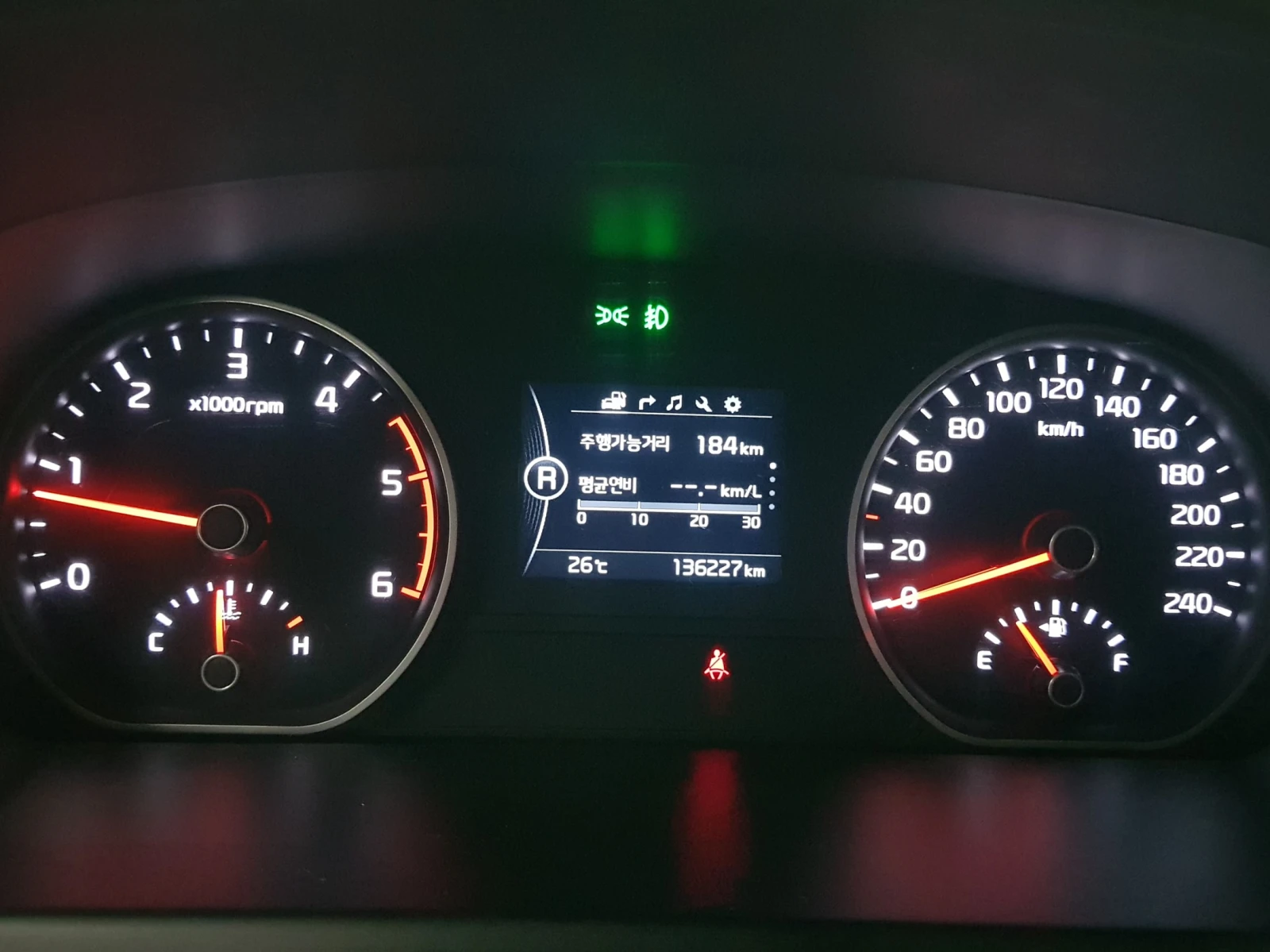 Kia Mohave 3.0* 360* ПОДГРЕВ ВОЛАН* КРАЙНА ЦЕНА, снимка 8 - Автомобили и джипове - 56025183