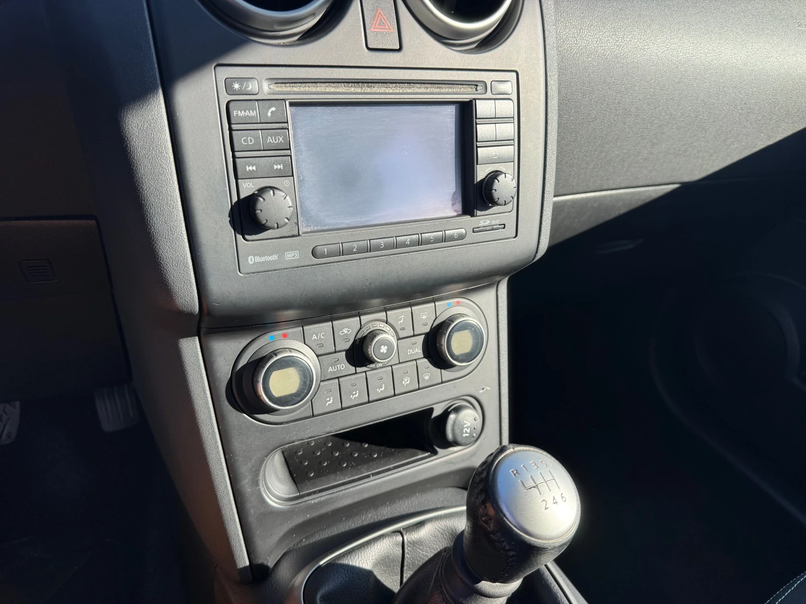 Nissan Qashqai 1.5 DCI кам, панорама , , снимка 9 - Автомобили и джипове - 56124063