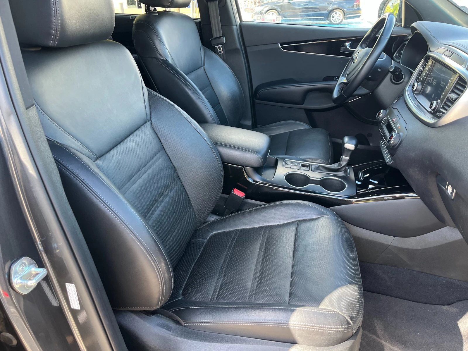 Kia Sorento 3.3 V6 * SX AWD, снимка 15 - Автомобили и джипове - 56261446