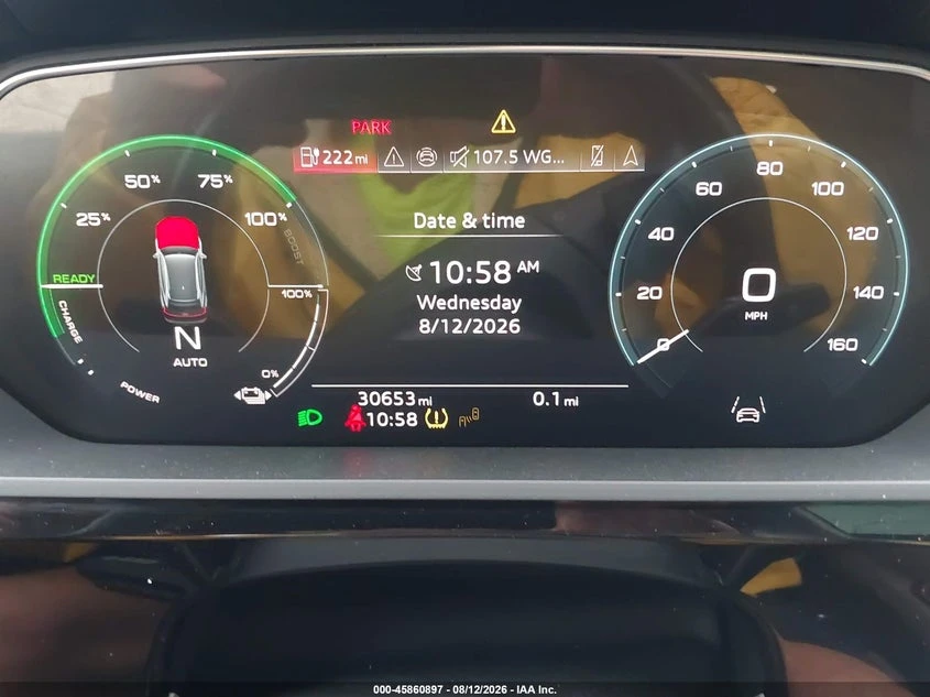 Audi Q8 E-Tron Prestige Quattro, снимка 7 - Автомобили и джипове - 56406023