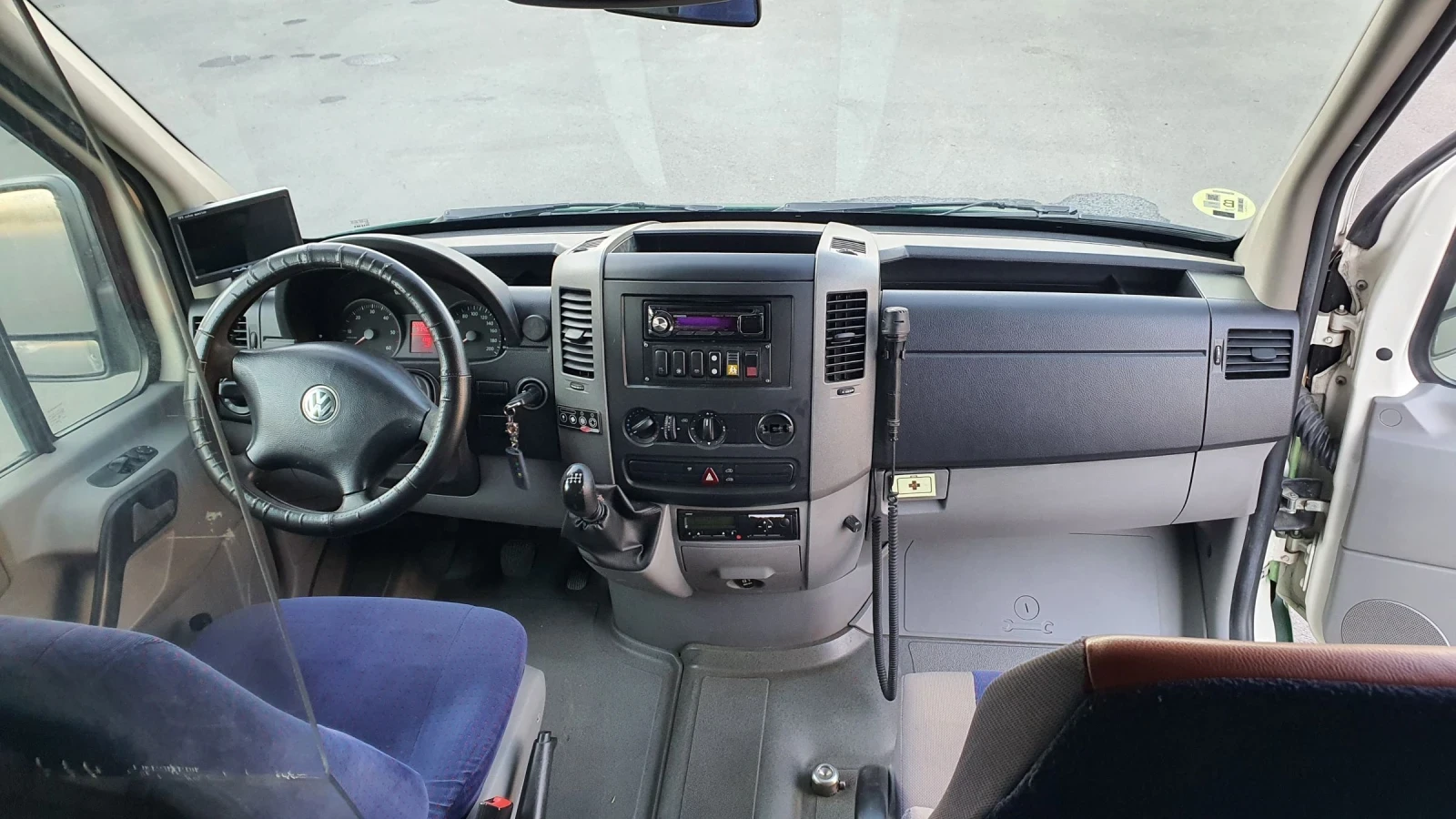 VW Crafter  23 места 2.5 TDI 163 к.с Нов Внос  - изображение 10