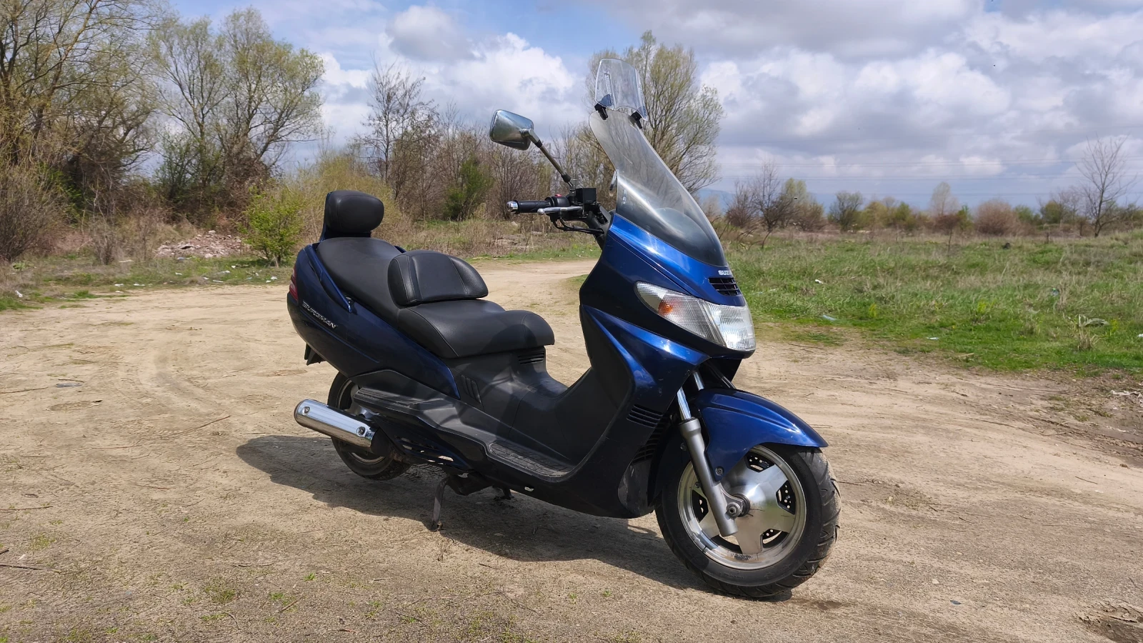 Suzuki Burgman 250 - изображение 2