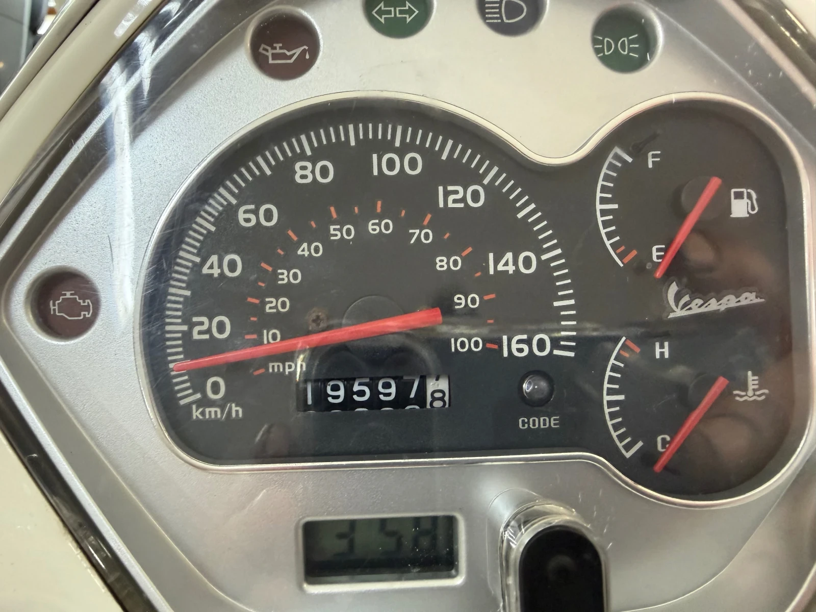 Vespa GTS 300i, снимка 13 - Мотоциклети и мототехника - 54043611