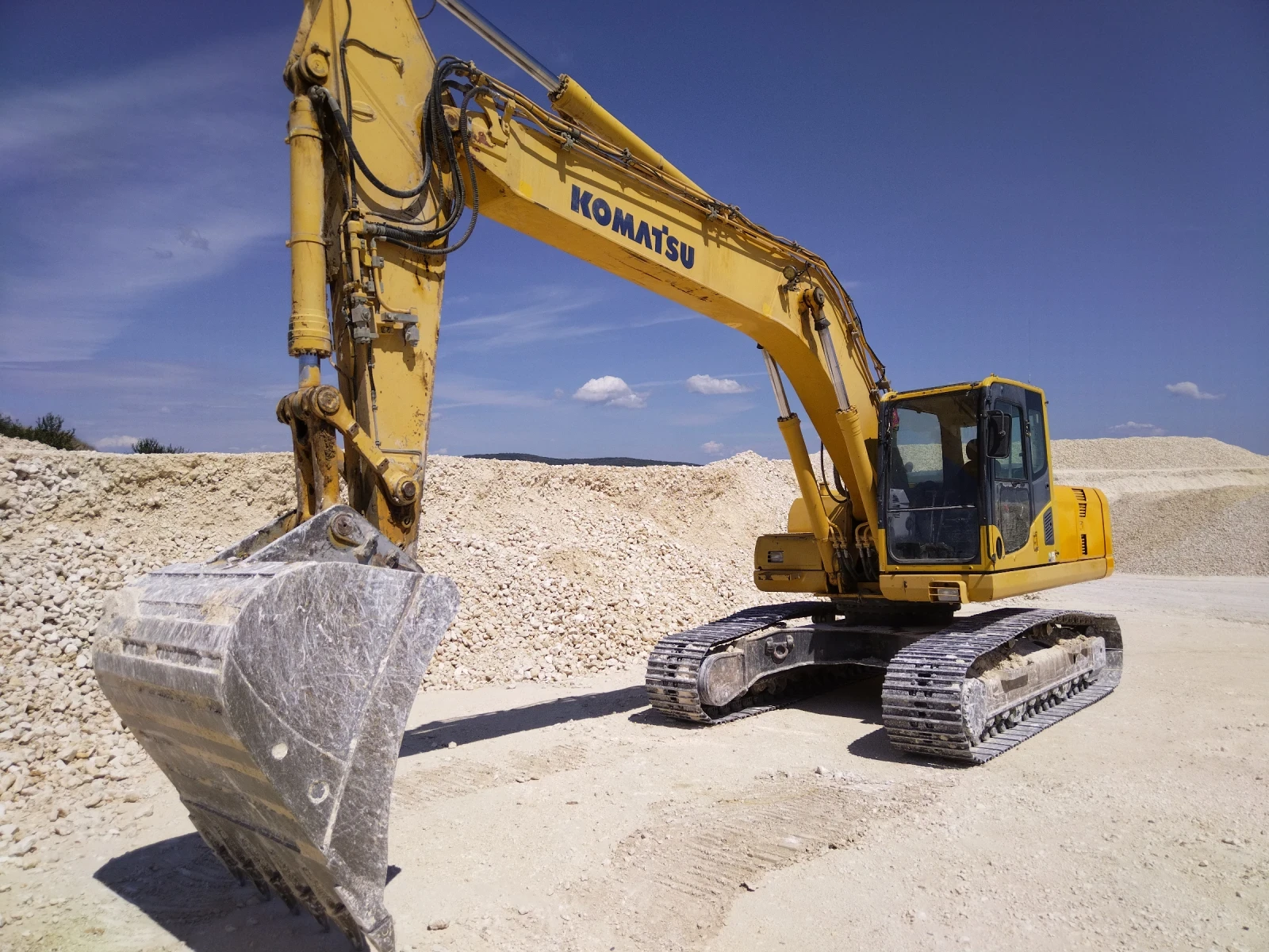  Komatsu PC240NLC-8 | Mobile.bg   12