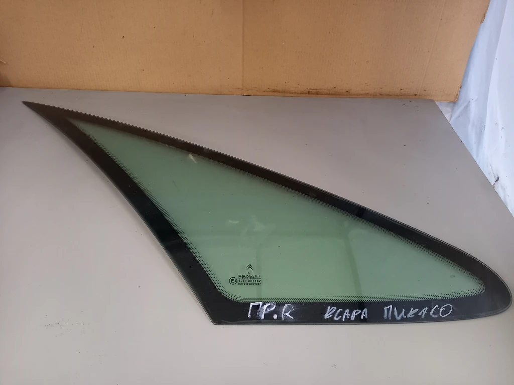 Стъкло предно дясно триъгълно Ситроен Ксара Пикасо (к)