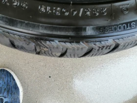 Гуми Всесезонни 235/40R19, снимка 5 - Гуми и джанти - 46959575