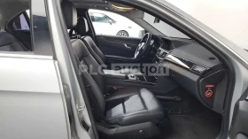 Mercedes-Benz E 220 E-Class, снимка 11