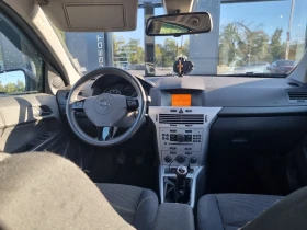 Opel Astra Astra H 1.6i газ Перфектна! Реални км!, снимка 6