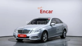 ������ Mercedes-Benz E 220