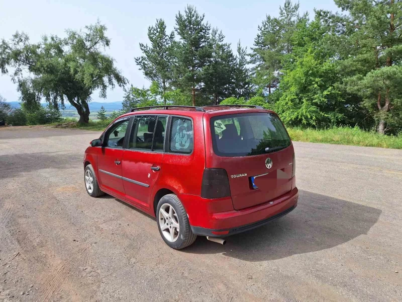 VW Touran, снимка 4 - Автомобили и джипове - 47454106