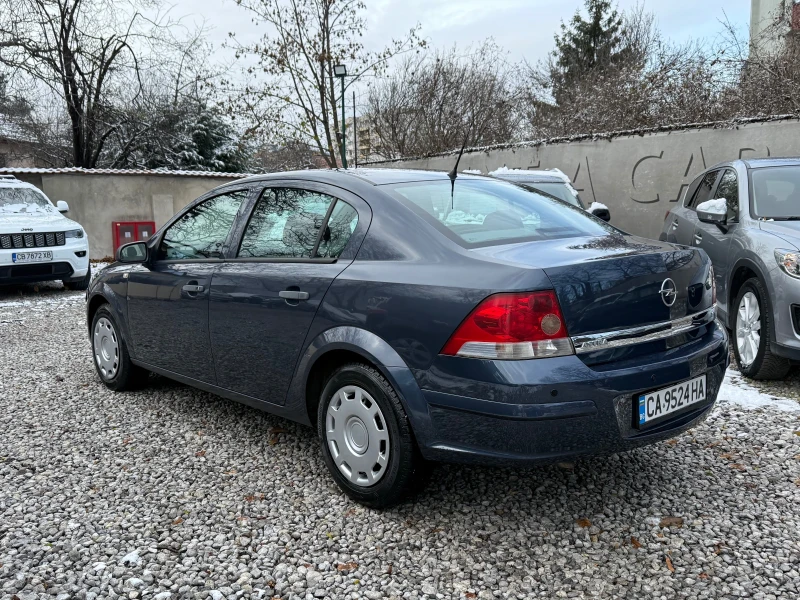 Opel Astra 1.6i ОТЛИЧНО СЪСТОЯНИЕ!, снимка 6 - Автомобили и джипове - 48050267