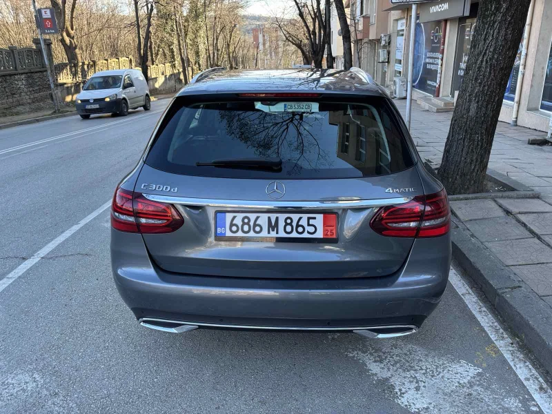 Mercedes-Benz C 300 D 4MATIC, снимка 4 - Автомобили и джипове - 48813255