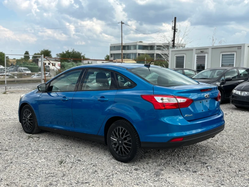Ford Focus 2.0-160кс , Автомат, снимка 4 - Автомобили и джипове - 51409122