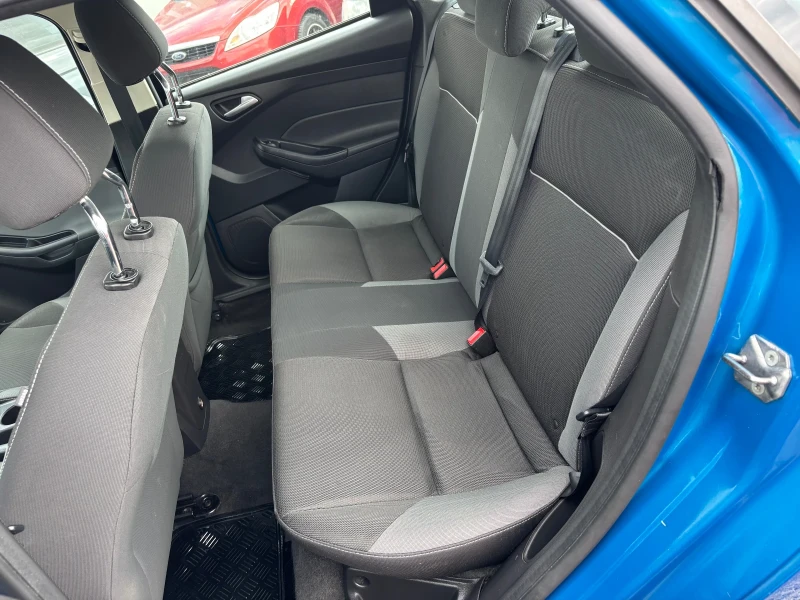 Ford Focus 2.0-160кс , Автомат, снимка 9 - Автомобили и джипове - 51409122