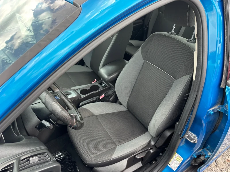 Ford Focus 2.0-160кс , Автомат, снимка 7 - Автомобили и джипове - 51409122