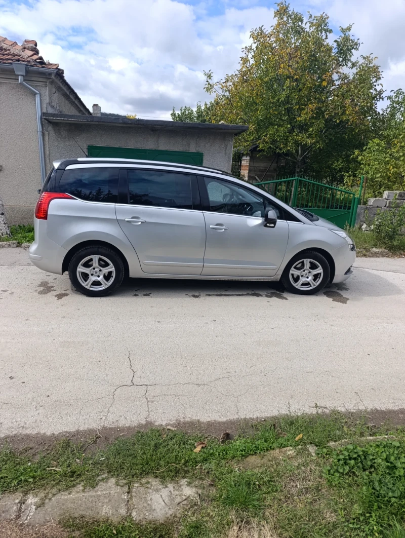 Peugeot 5008, снимка 2 - Автомобили и джипове - 52380942