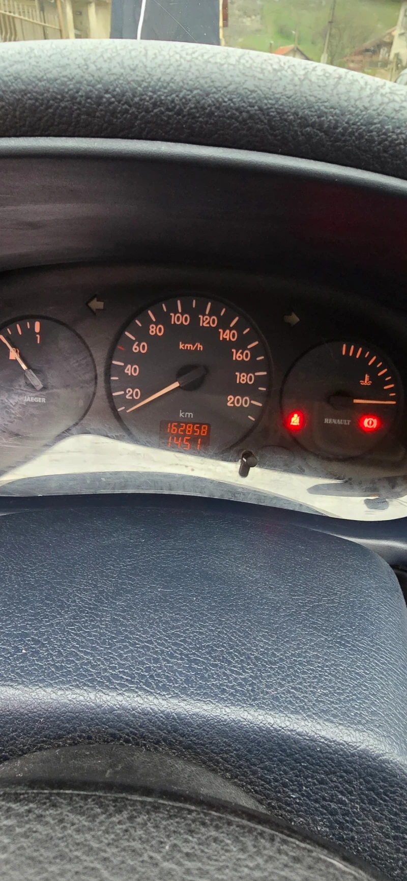 Renault Clio 1.2 газов инжекцион , снимка 8 - Автомобили и джипове - 52895744