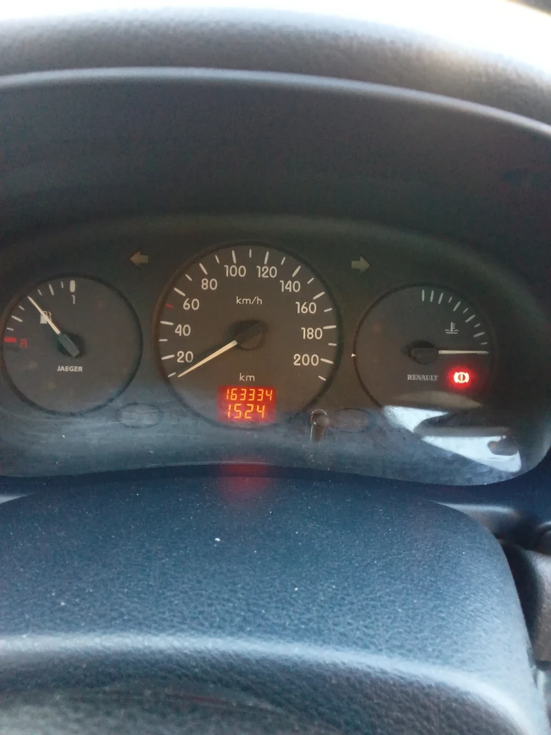 Renault Clio 1.2 газов инжекцион , снимка 5 - Автомобили и джипове - 52895744