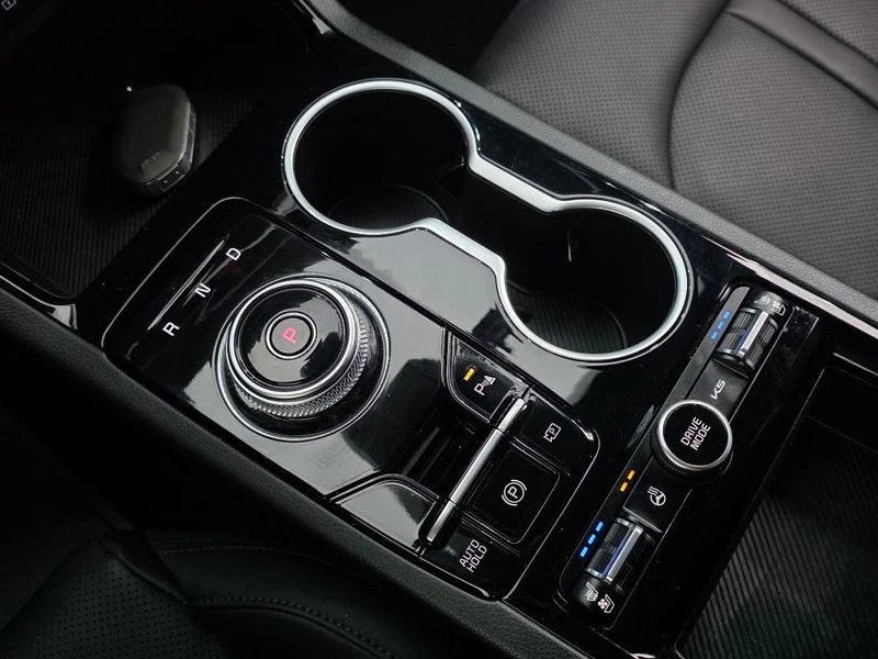 Kia K5 2.0 LPi, снимка 9 - Автомобили и джипове - 56179119