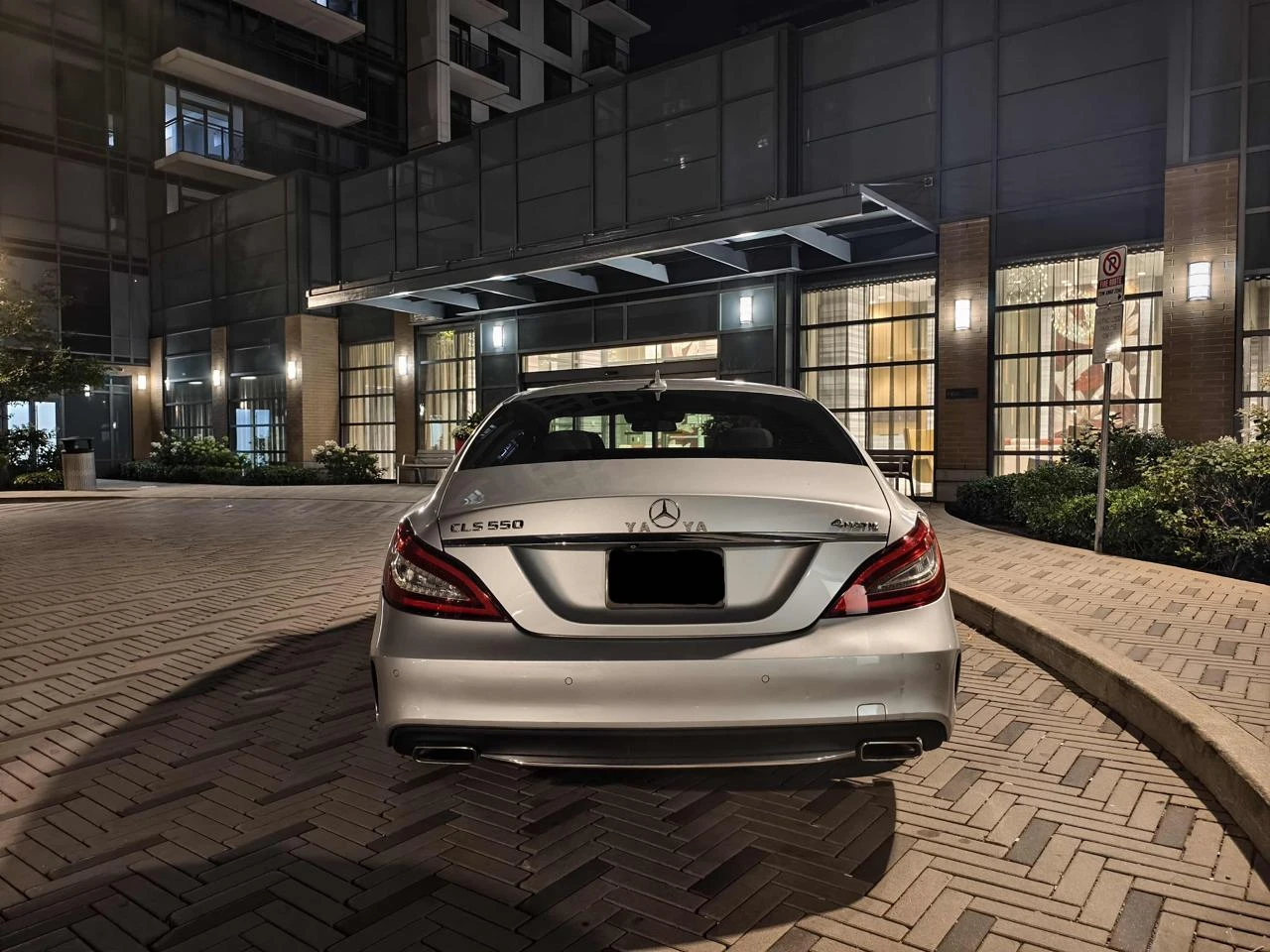 Mercedes-Benz CLS 550 4MATIC* AMG-pck* LED* Harman* 360* Мърт.Зона* Обду - изображение 4