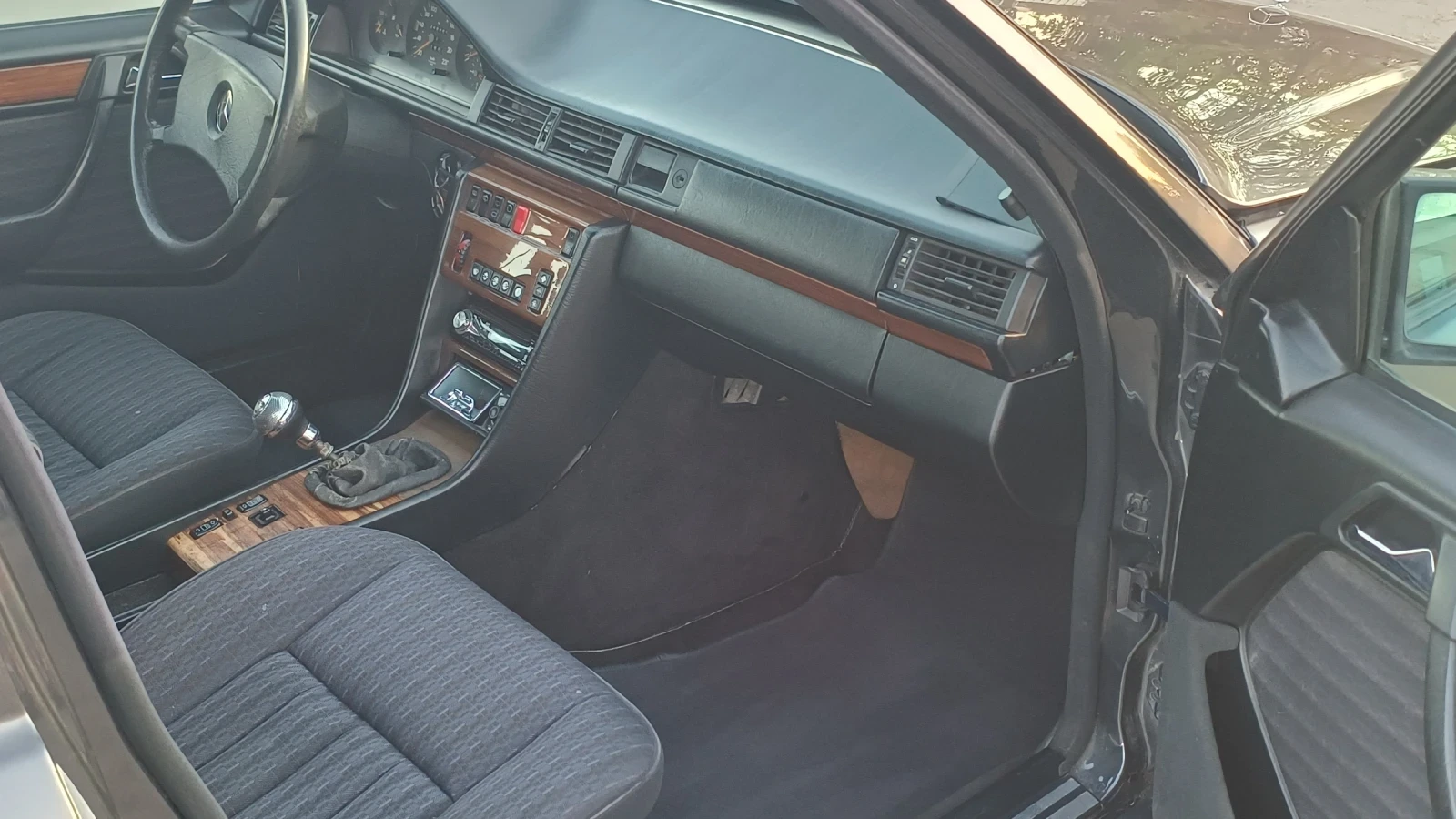 Mercedes-Benz 124 2.0   | Mobile.bg   6