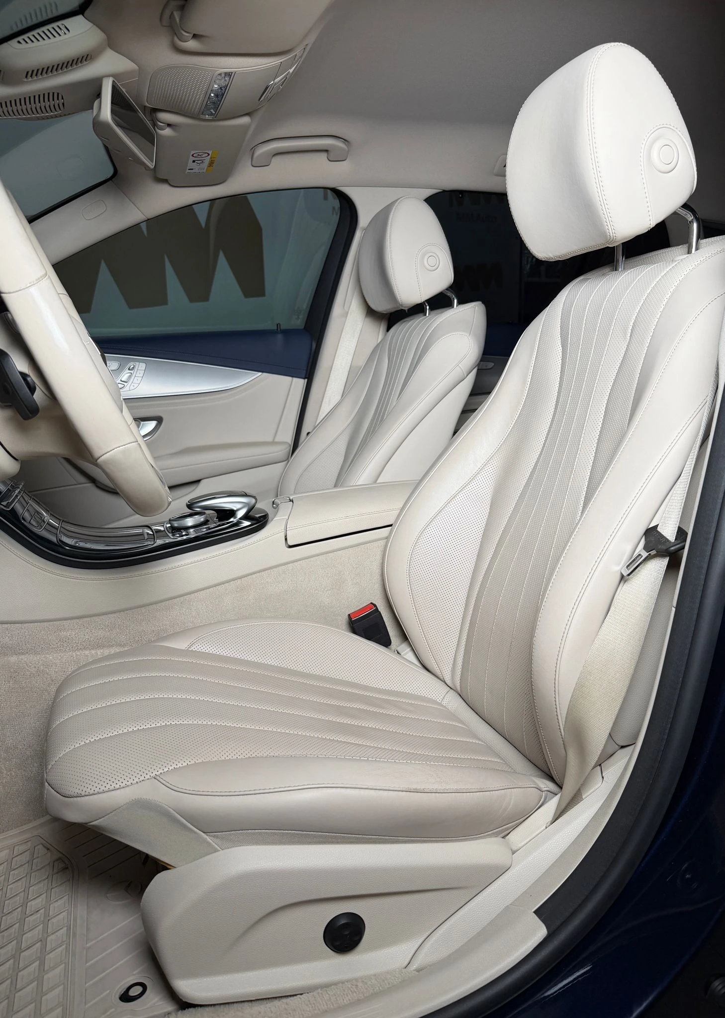 Mercedes-Benz E 300 de* ���������* HuD* Keyless* ����� | Mobile.bg � ����������� 8