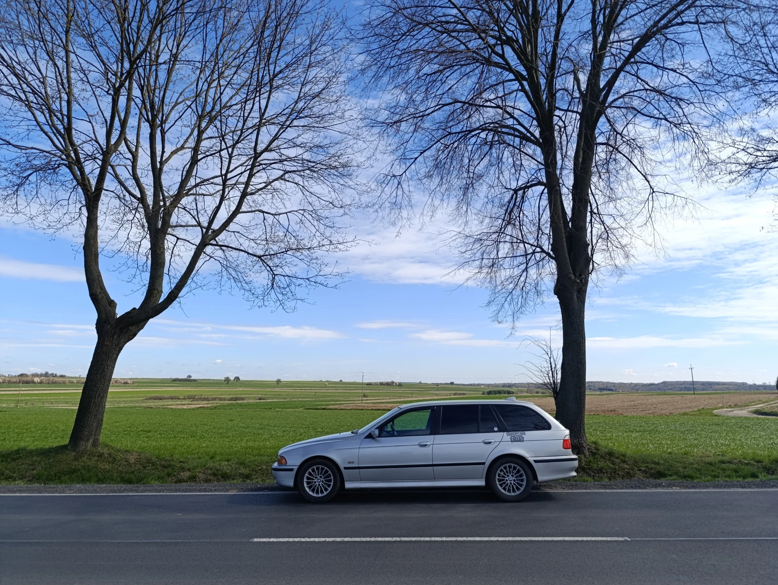 BMW 528 Touring - изображение 4