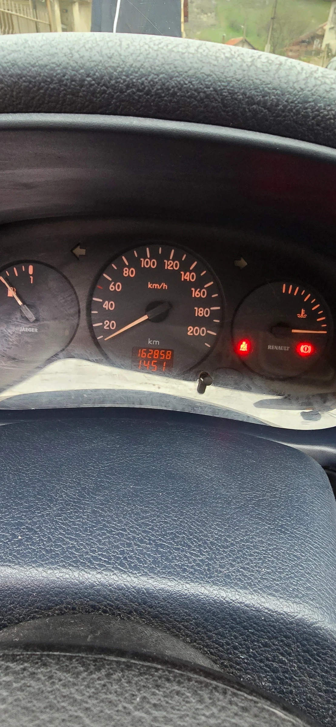 Renault Clio 1.2 газов инжекцион  - изображение 8