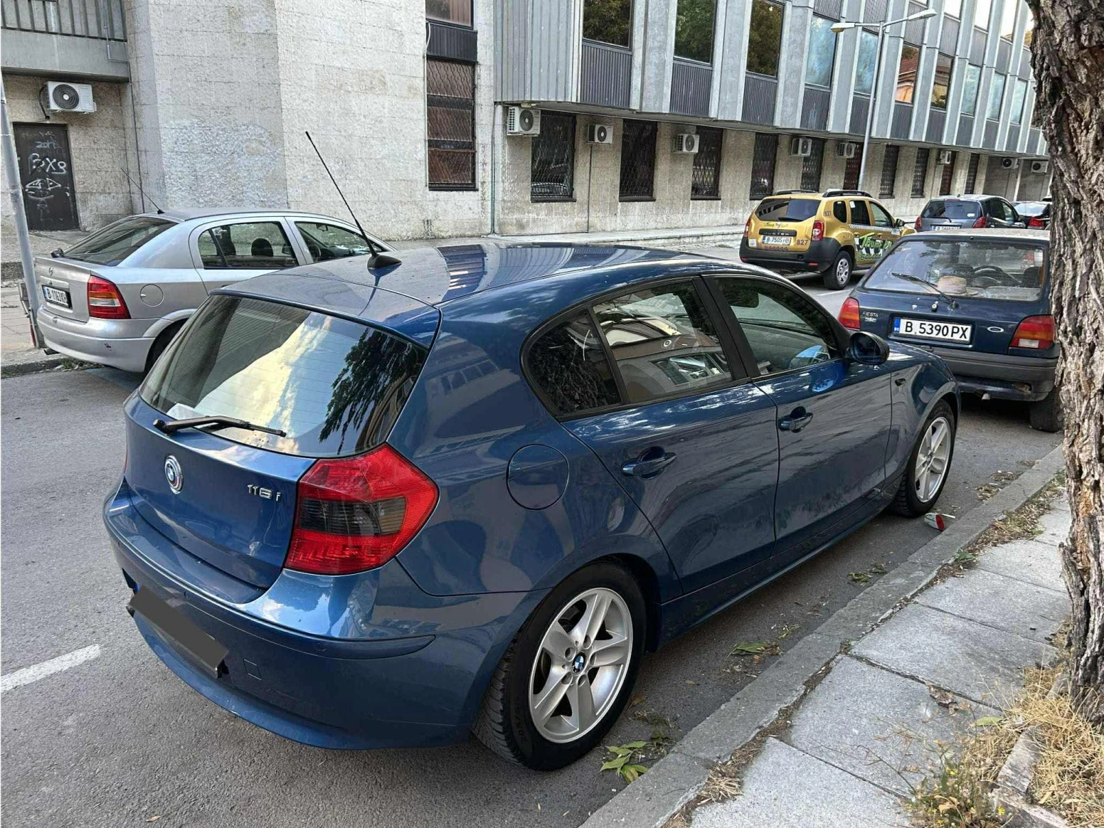 BMW 116  - изображение 7