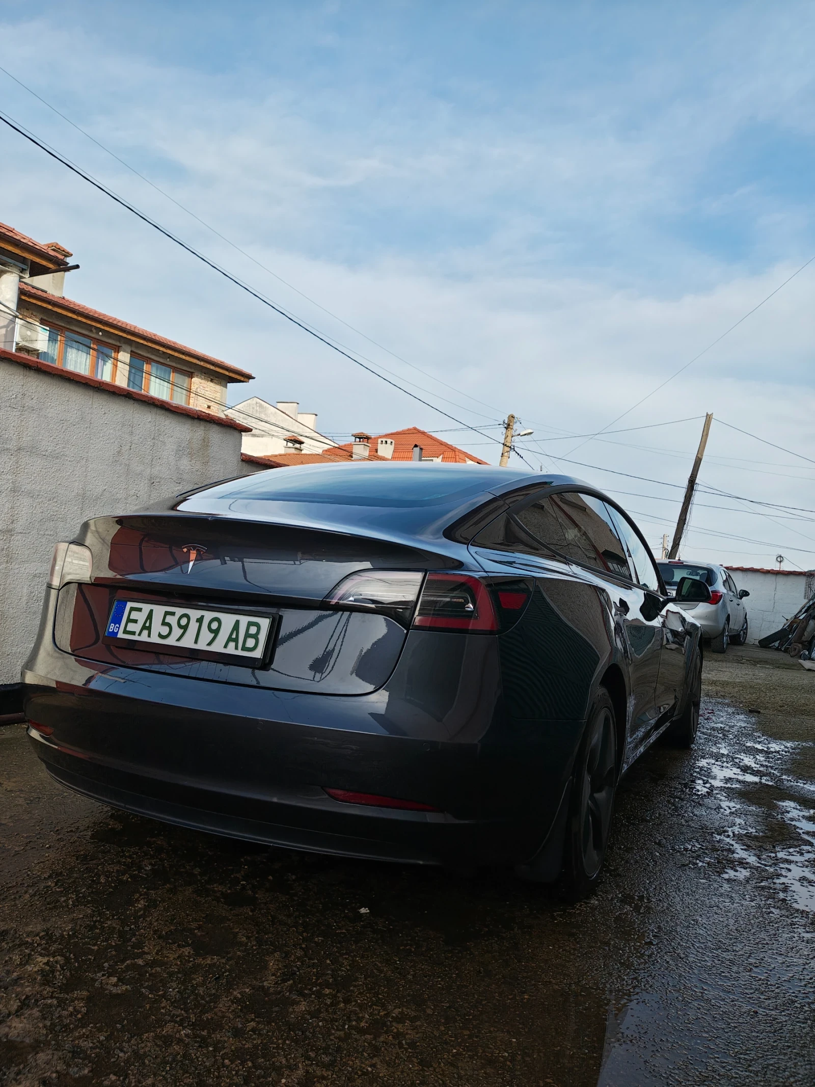 Tesla Model 3 SR+ , снимка 13 - Автомобили и джипове - 53734368
