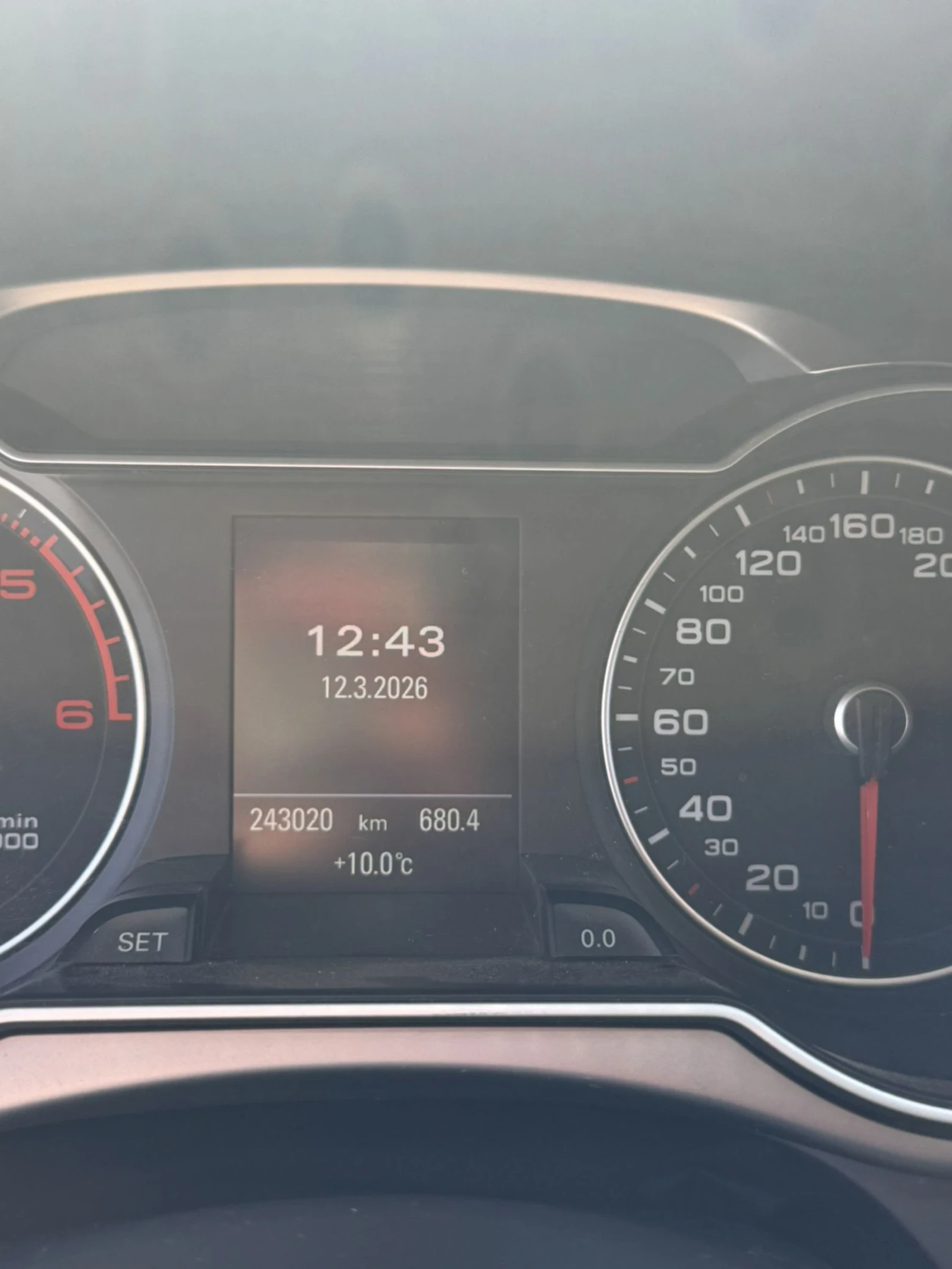 Audi A4 Allroad 2.0 TDI  4x4, снимка 10 - Автомобили и джипове - 54087652