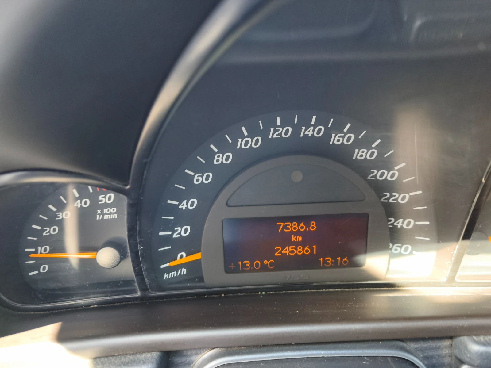 Mercedes-Benz C 220, снимка 7 - Автомобили и джипове - 54183344