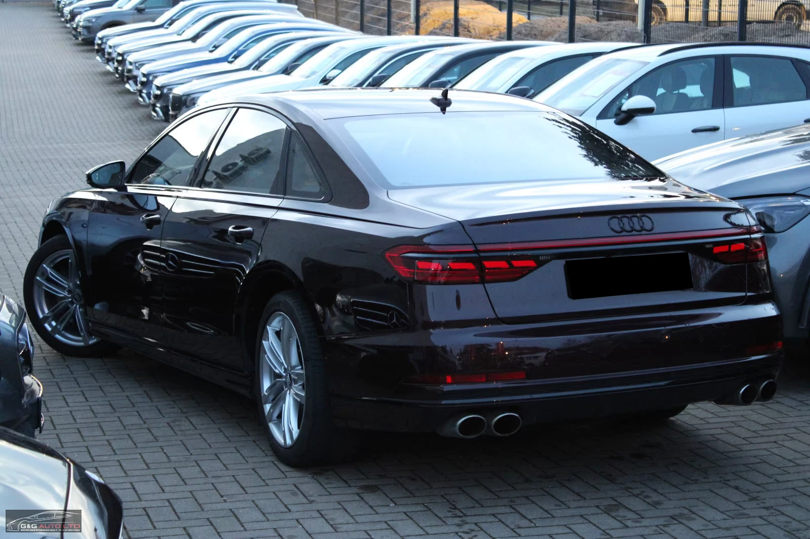 Audi S8 4.0TFSI/571HP/PANO/MEMO/B&O/334z | Mobile.bg � ����������� 5