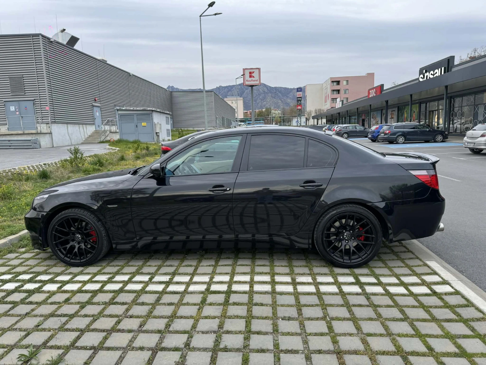 BMW 523 M5-Pack /Сменени вериги, снимка 8 - Автомобили и джипове - 54318945