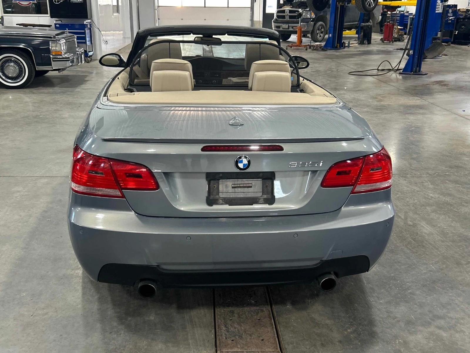 BMW 335 2 Ключа/Памет/Кейлес/Камера, снимка 8 - Автомобили и джипове - 54394072