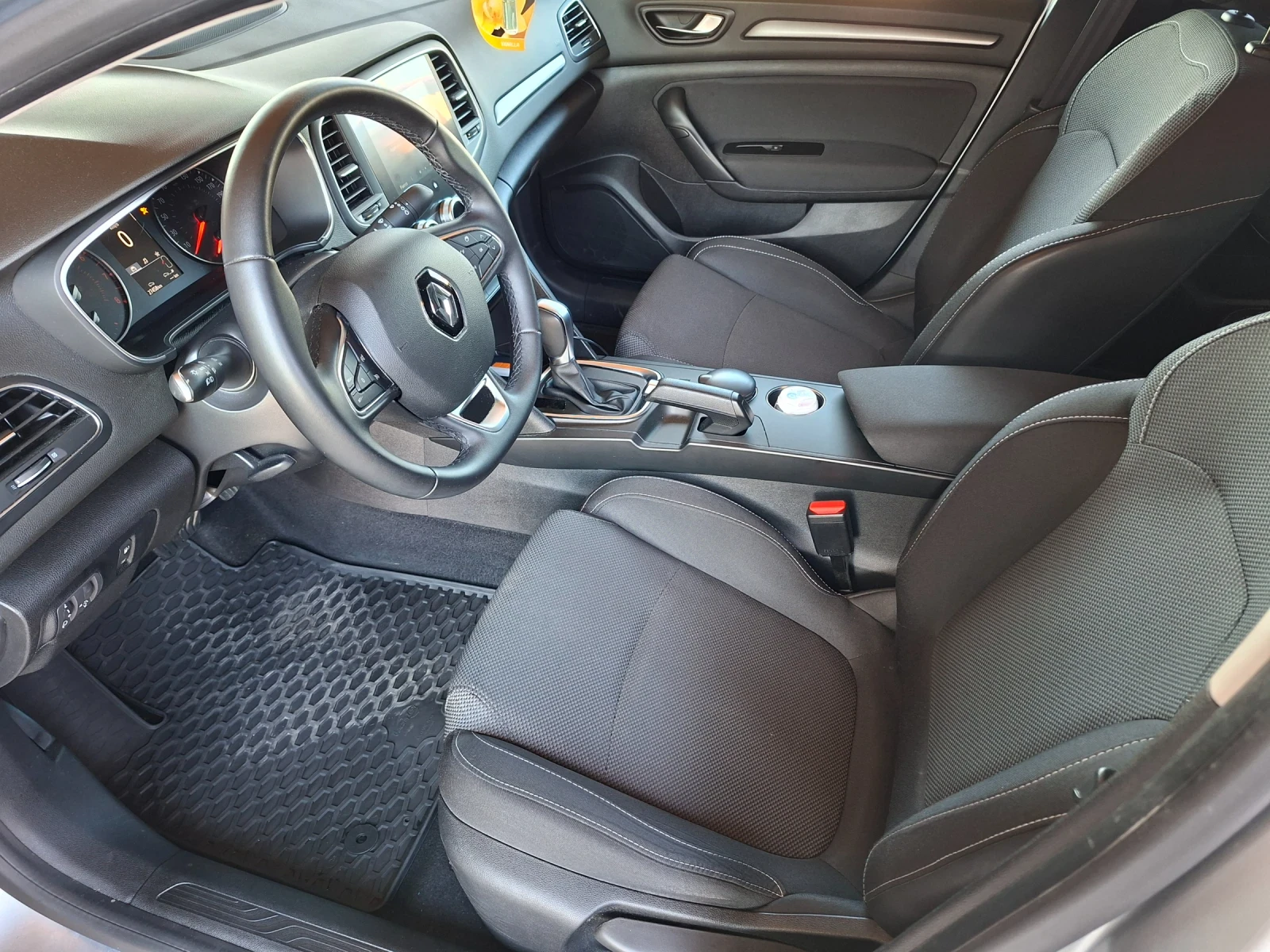 Renault Megane А/Т, снимка 10 - Автомобили и джипове - 54646020