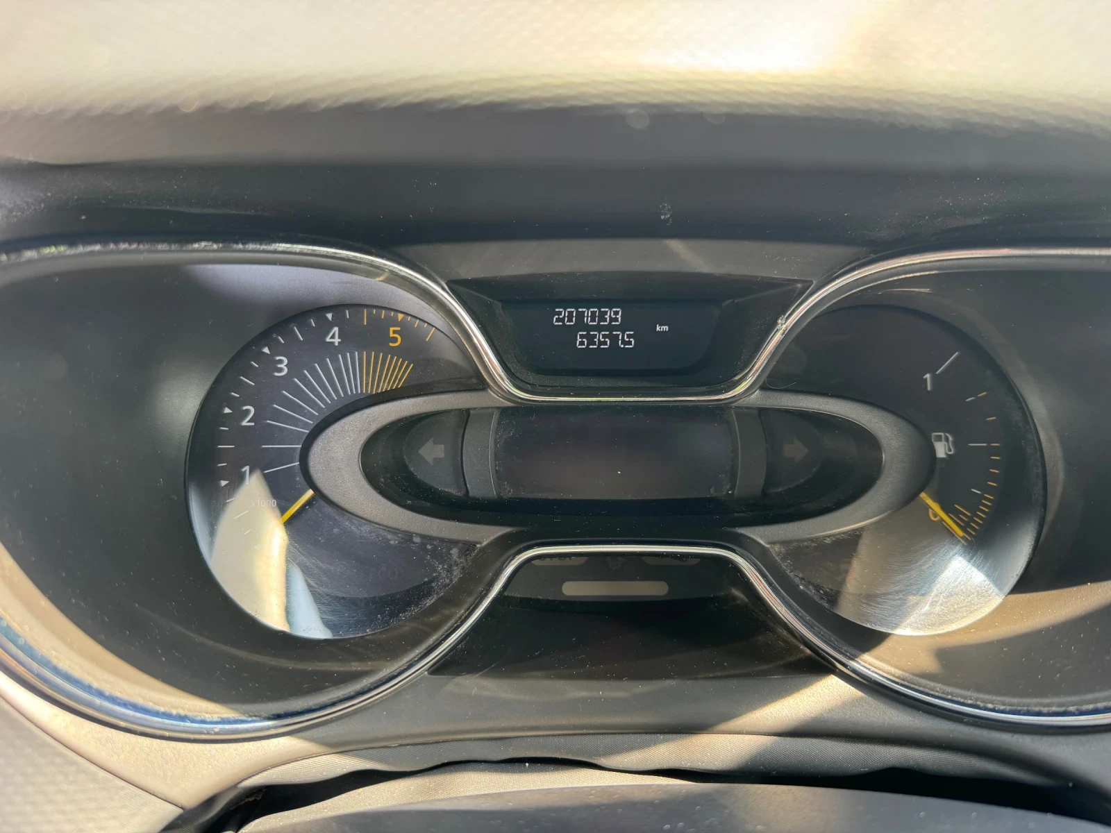Renault Captur 1.5DCI | Mobile.bg � ����������� 9