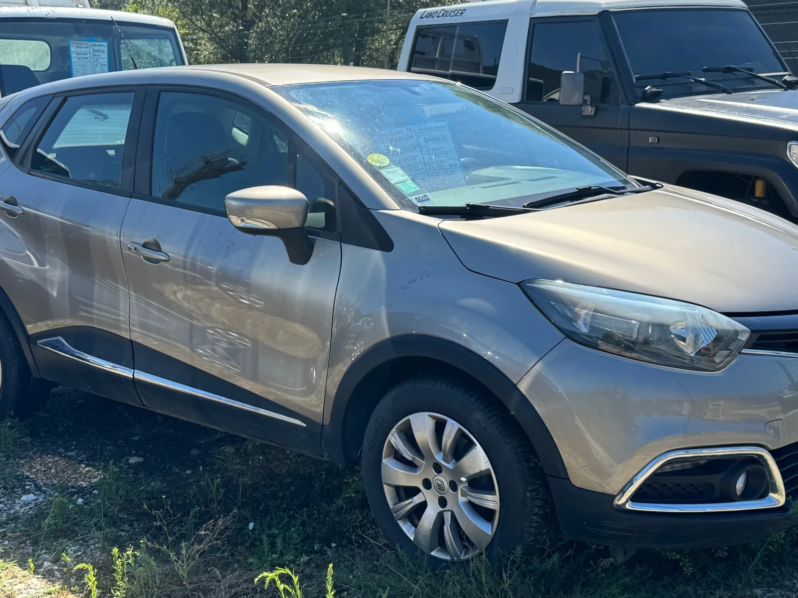 Renault Captur 1.5DCI, снимка 4 - Автомобили и джипове - 54652546